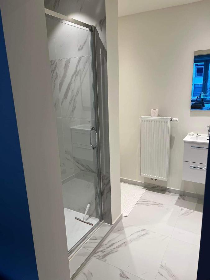 Nieuwe Kamer In Centrum Brugge Met Badkamer ! Bagian luar foto